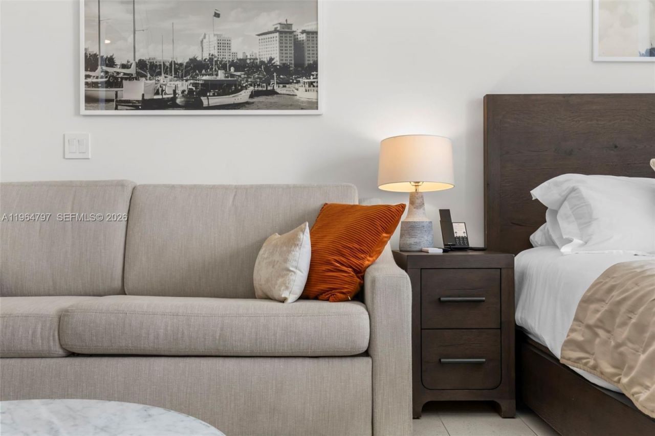 159 NE 6th St , Unit 4910, Miami, FL 33132 Photo