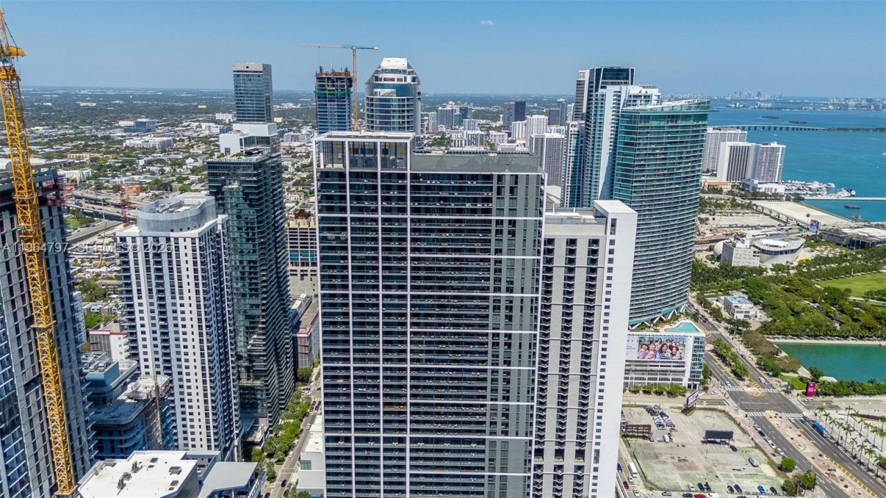 159 NE 6th St , Unit 4910, Miami, FL 33132 Photo