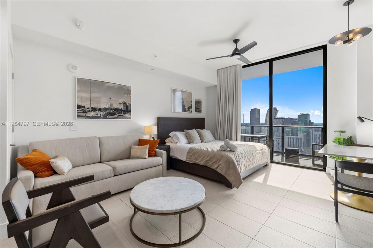 159 NE 6th St , Unit 4910, Miami, FL 33132 Photo