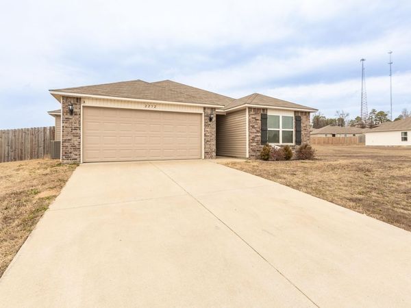 2232 CENTENNIAL VALLEY Drive, Benton, AR 72019