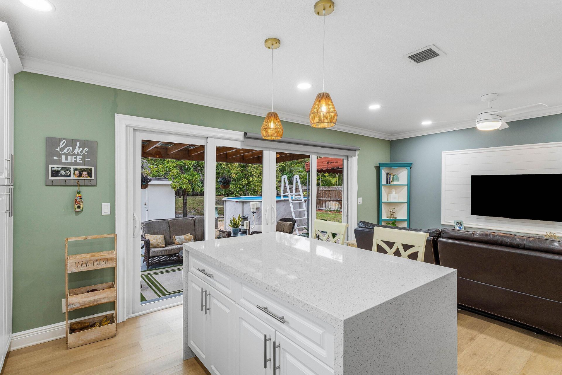 1017 Hansen Street, West Palm Beach, FL 33405 Photo