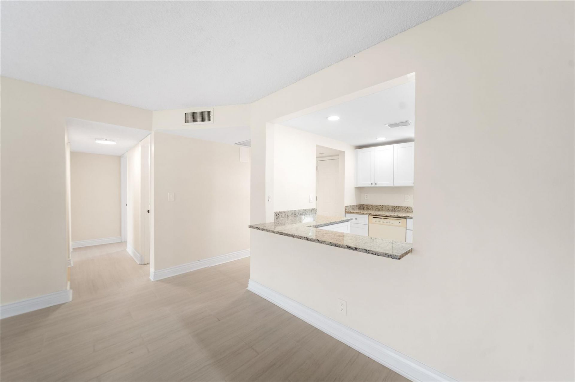 9355 SW 8th Street, Unit 110, Boca Raton, FL 33428 Photo