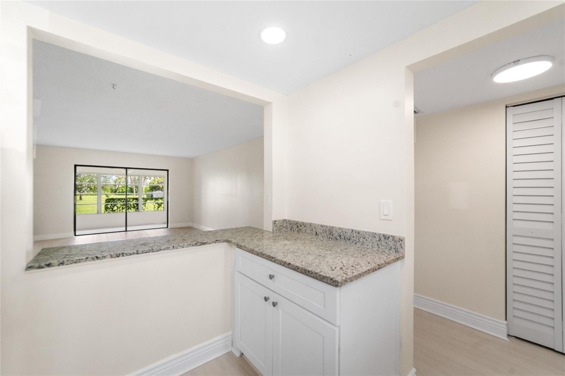 9355 SW 8th Street, Unit 110, Boca Raton, FL 33428 Photo