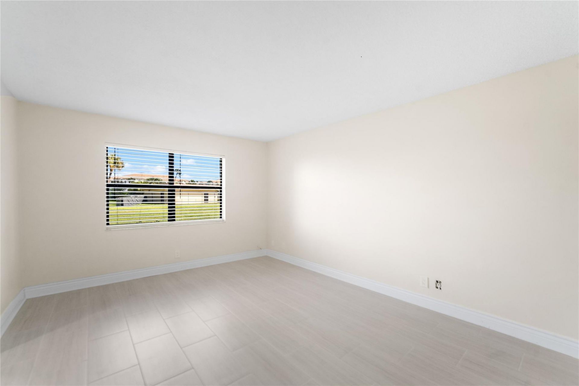 9355 SW 8th Street, Unit 110, Boca Raton, FL 33428 Photo