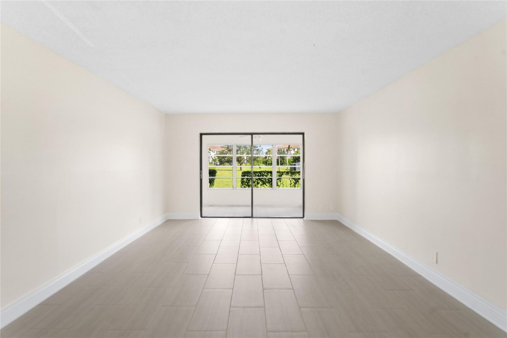 9355 SW 8th Street, Unit 110, Boca Raton, FL 33428 Photo