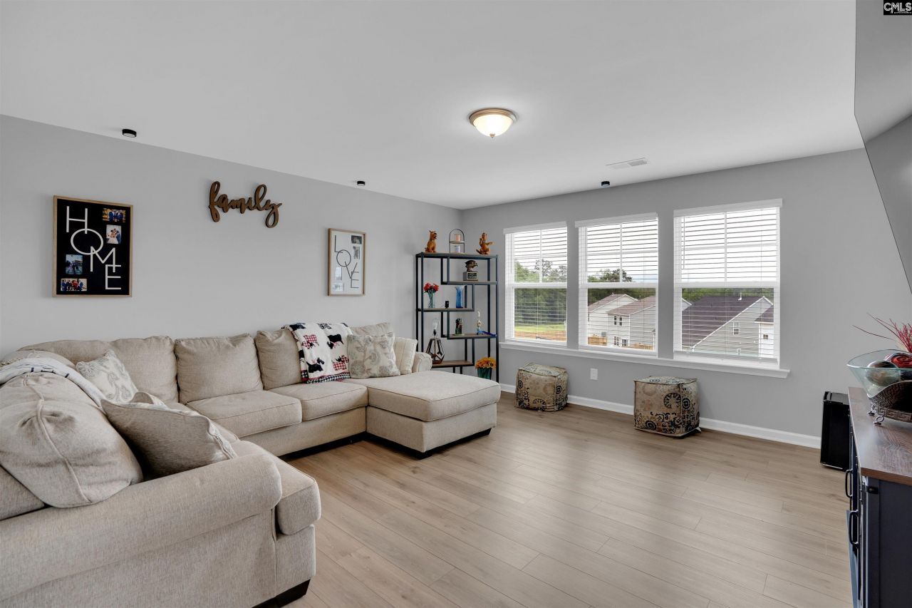 673 Bellflower Lane  Photo 21