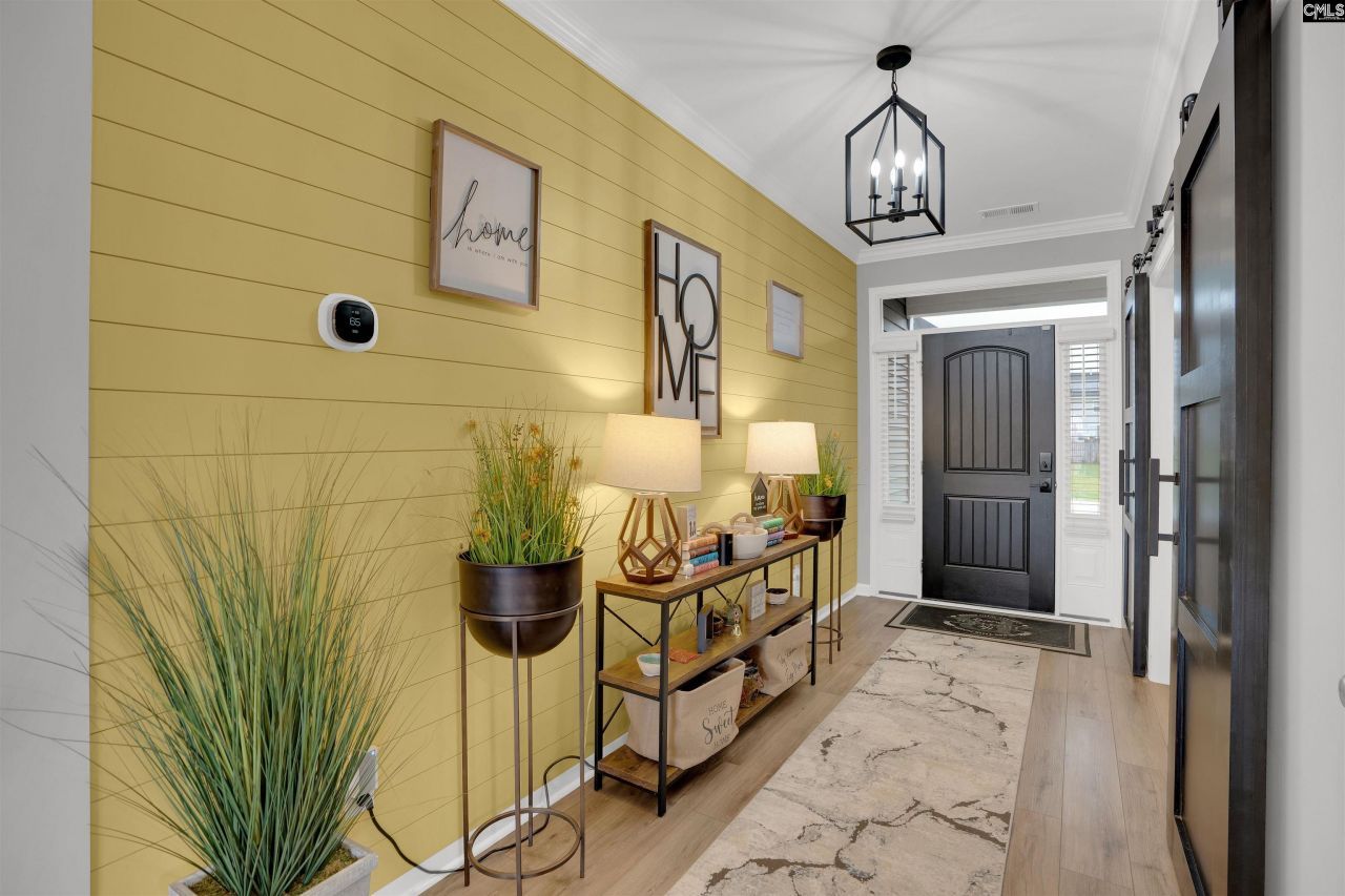 673 Bellflower Lane  Photo 6