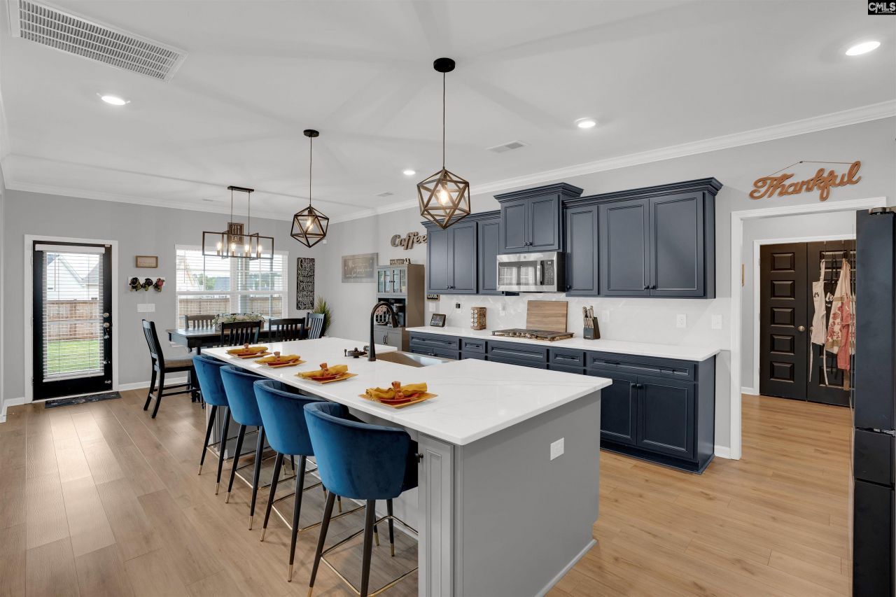 673 Bellflower Lane  Photo 8