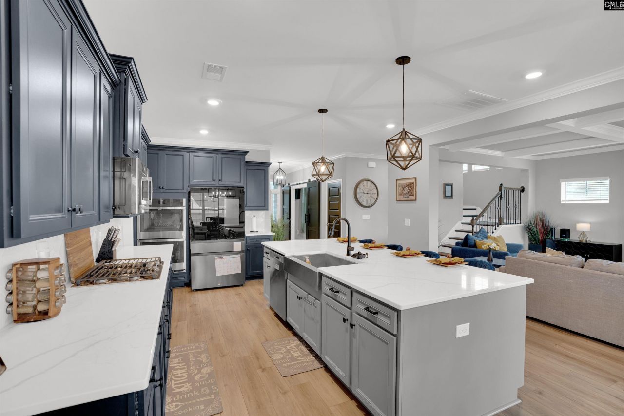 673 Bellflower Lane  Photo 9