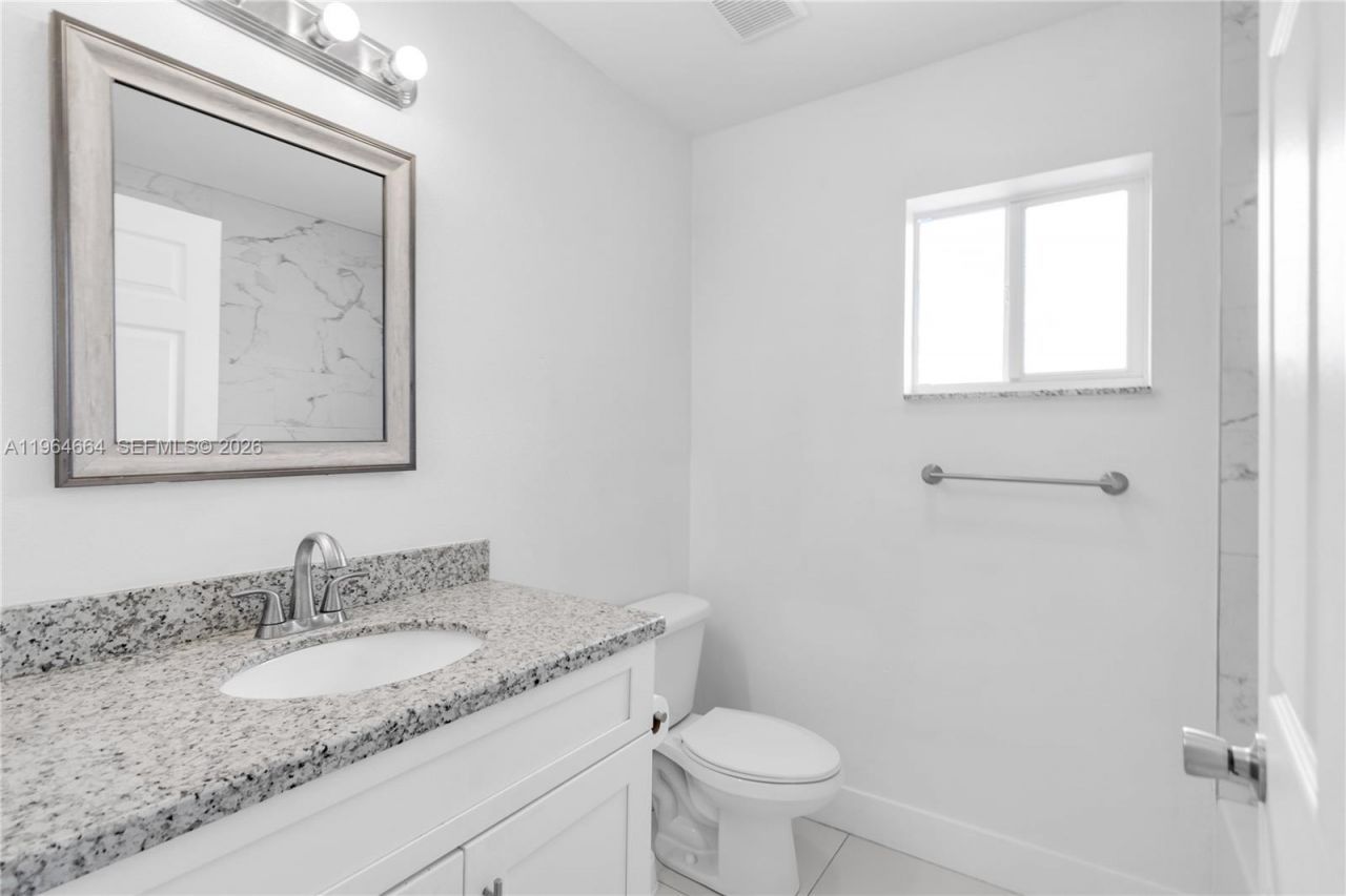 3175 NW 43rd St, Miami, FL 33142 Photo