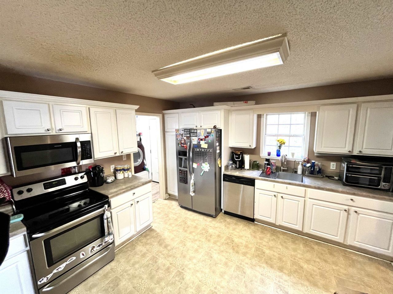 932 Hope Circle Photo 7