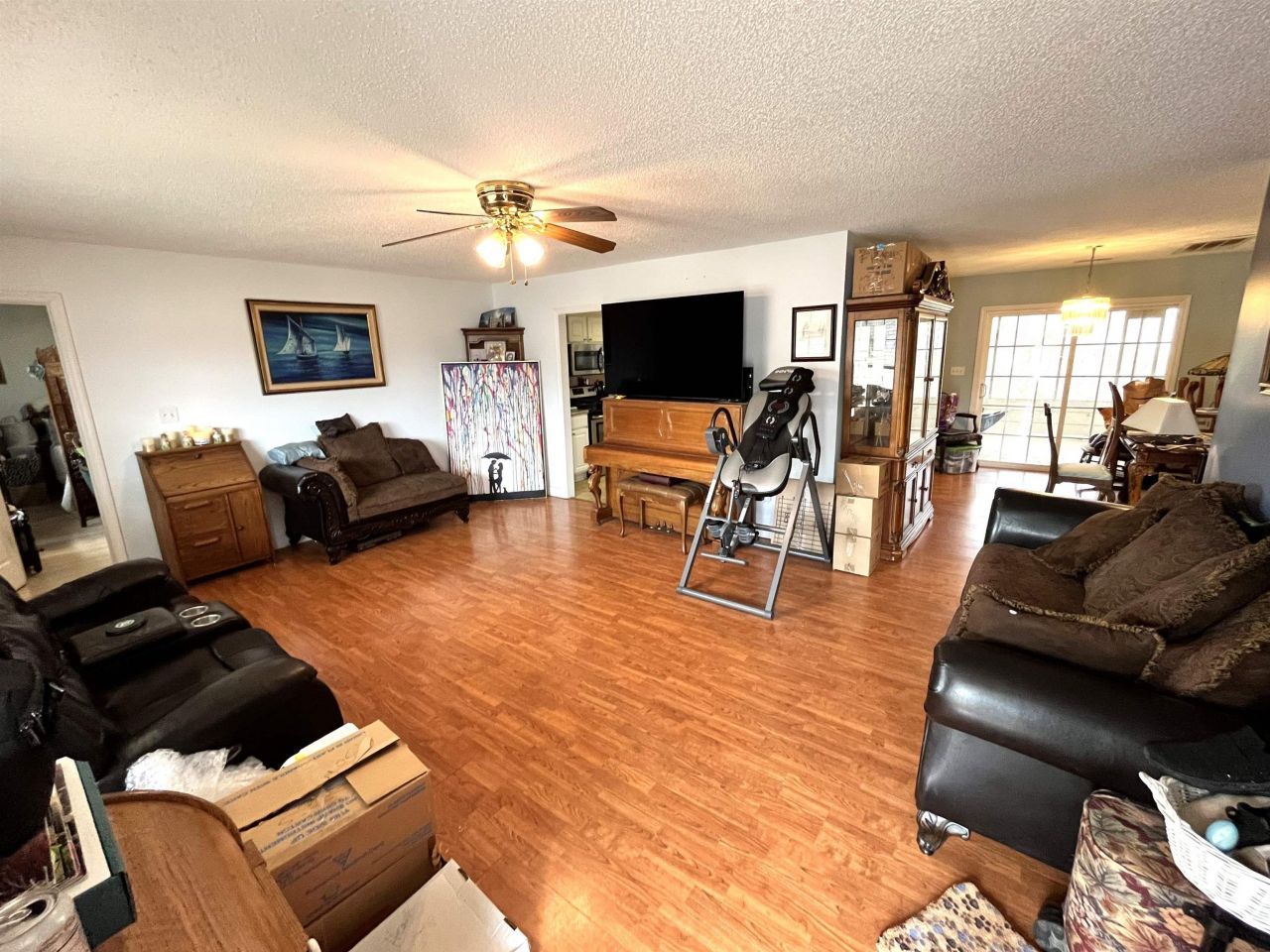 932 Hope Circle Photo 9