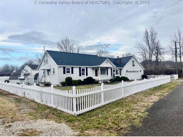401 Hudson Street, St Albans, WV 25177