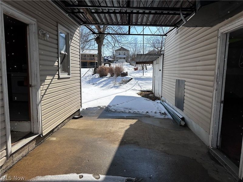 1032 Race Street, Zanesville, OH 43701 Photo 3