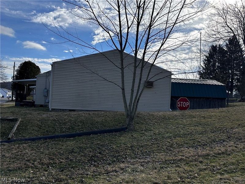 1032 Race Street, Zanesville, OH 43701 Photo 4