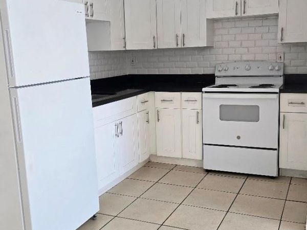 1290 NE 142nd Street, Unit 9, North Miami, FL 33161