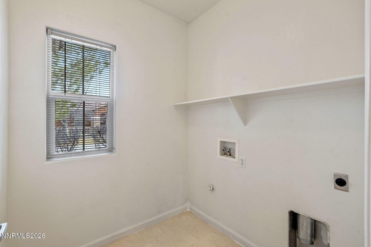 481 S Sand Crane Circle, Sparks, NV 89436 Photo