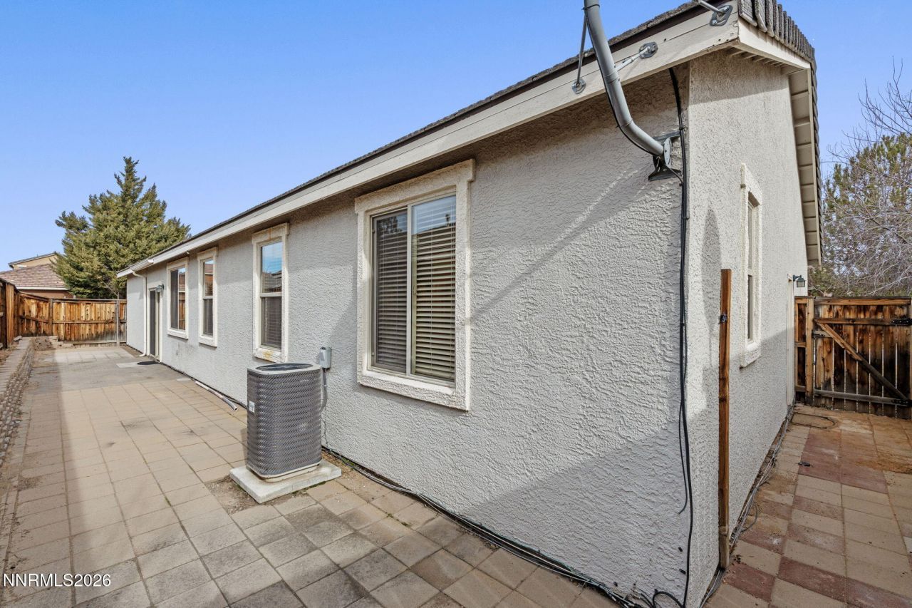 481 S Sand Crane Circle, Sparks, NV 89436 Photo