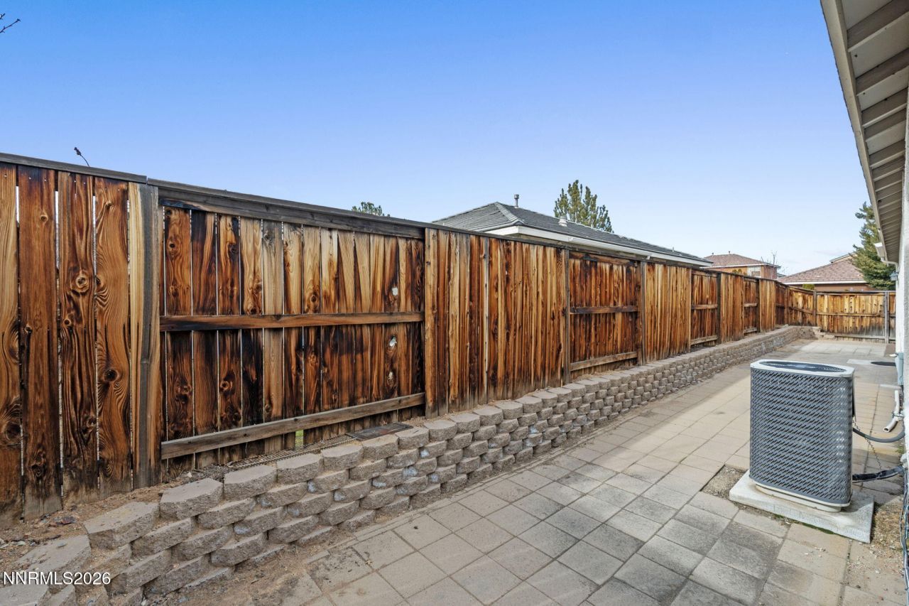 481 S Sand Crane Circle, Sparks, NV 89436 Photo