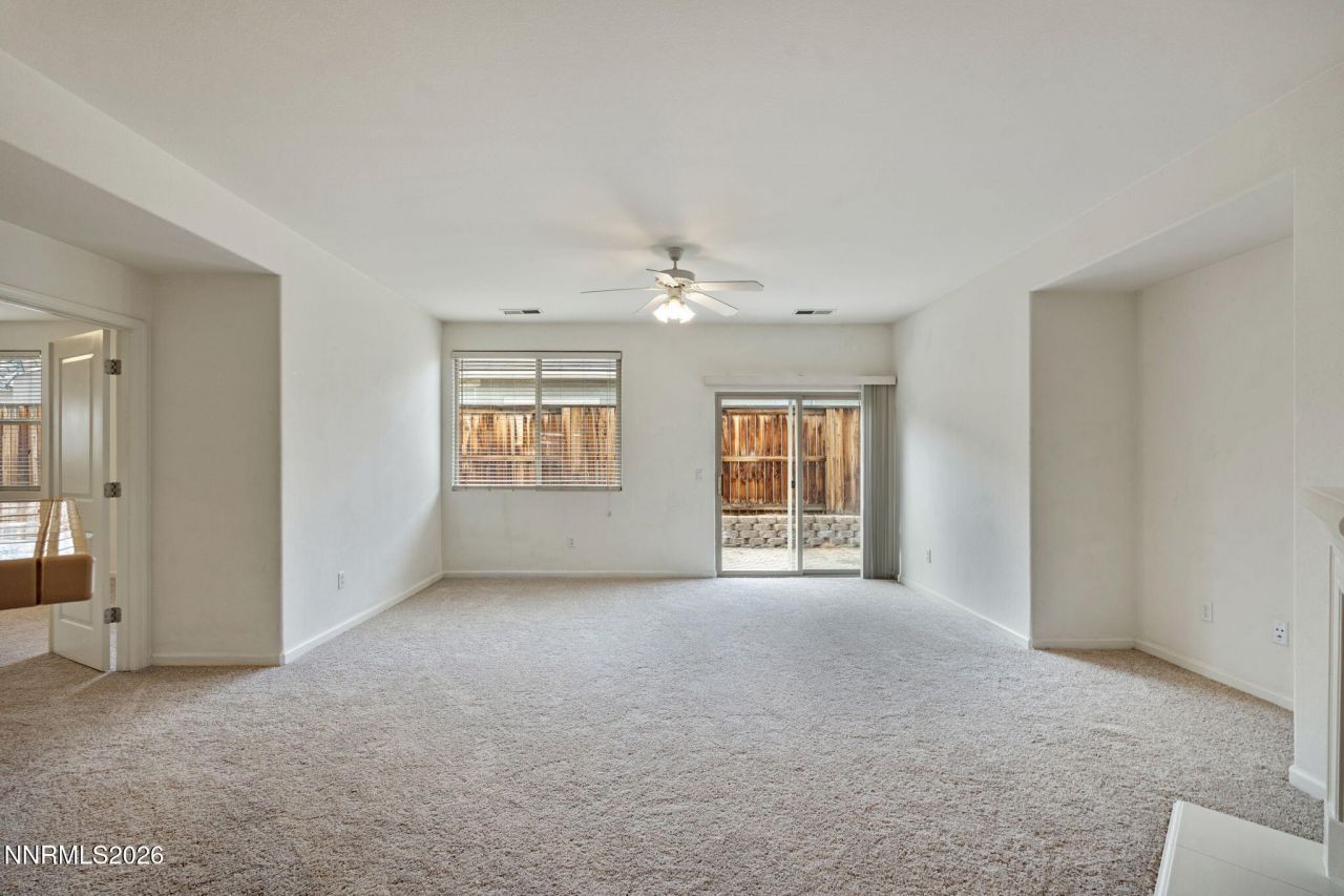 481 S Sand Crane Circle, Sparks, NV 89436 Photo