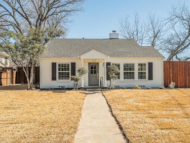 100 Crestwood Drive, Fort Worth, TX 76107