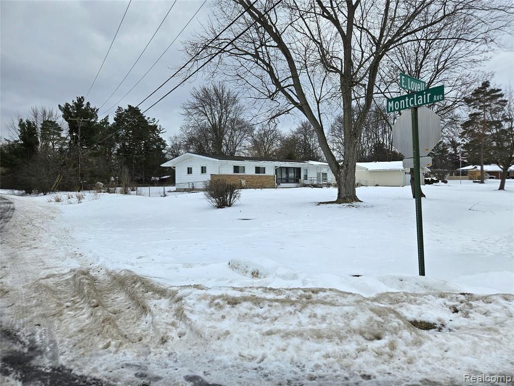 496 E Lovell Drive, Troy, MI 48085 Main Photo