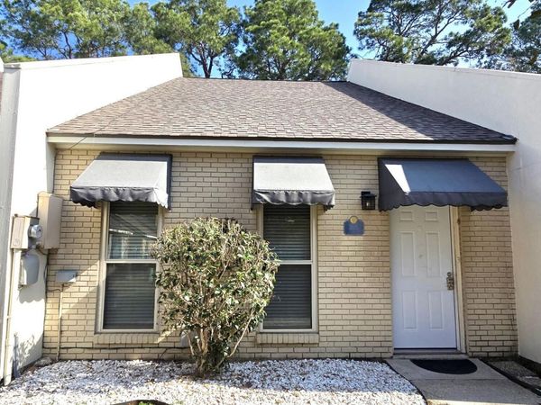 205 Long Plantation Boulevard, Unit Apt J, Lafayette, LA 70508