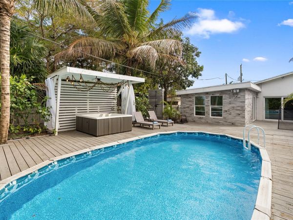 3291 SW 44th St, Dania Beach, FL 33312