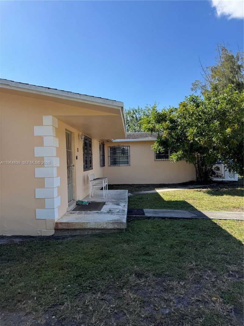 36 NW 151st St , Miami, FL 33169 Photo