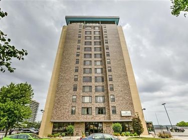 700 E 8th Street, Unit 16B, Kansas City, MO 64106