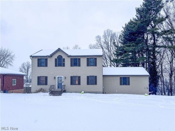 184 Darlington Road SE, Warren, OH 44484