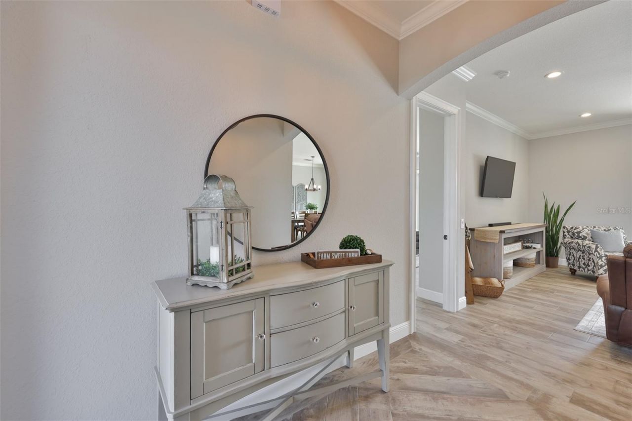 7510 Lithia Pinecrest Road, Lithia, FL 33547 Photo