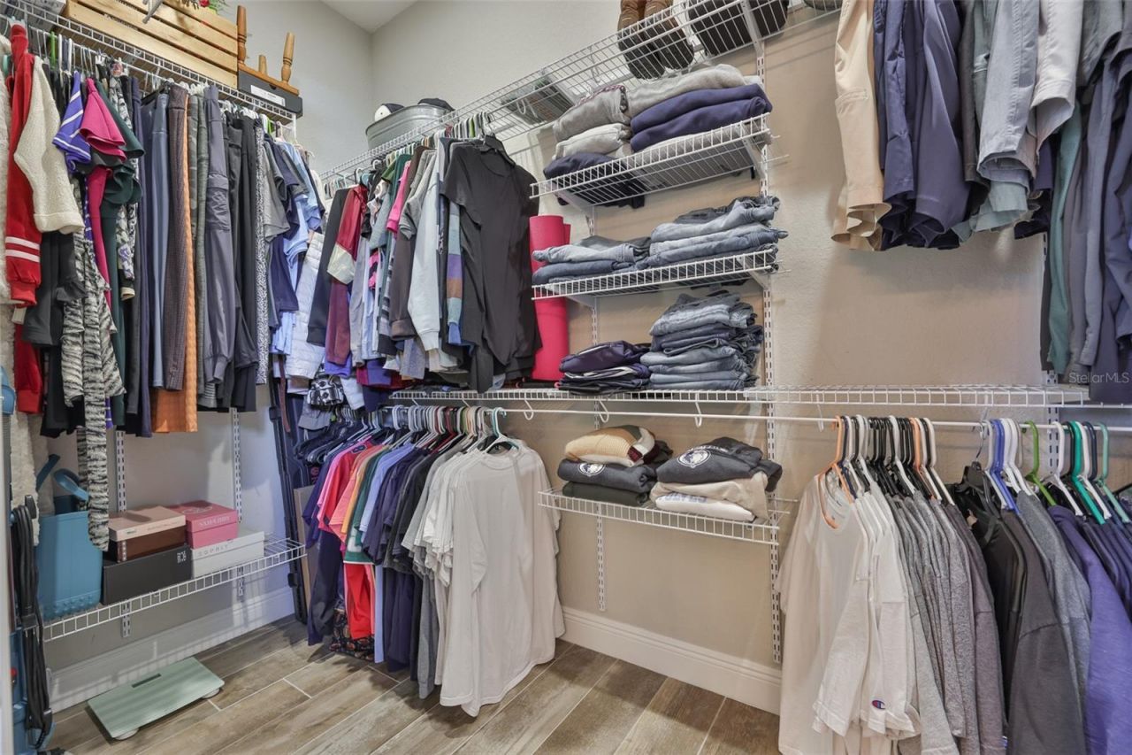 7510 Lithia Pinecrest Road, Lithia, FL 33547 Photo