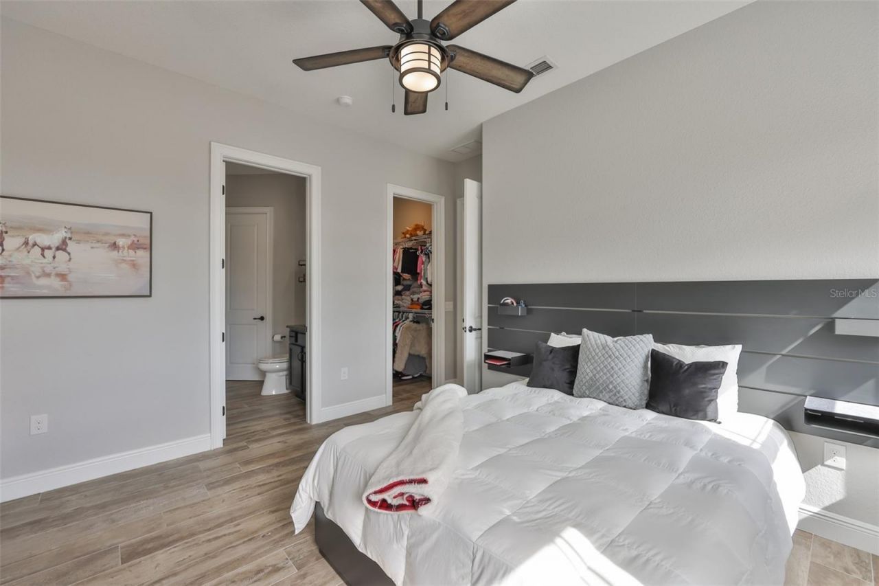 7510 Lithia Pinecrest Road, Lithia, FL 33547 Photo