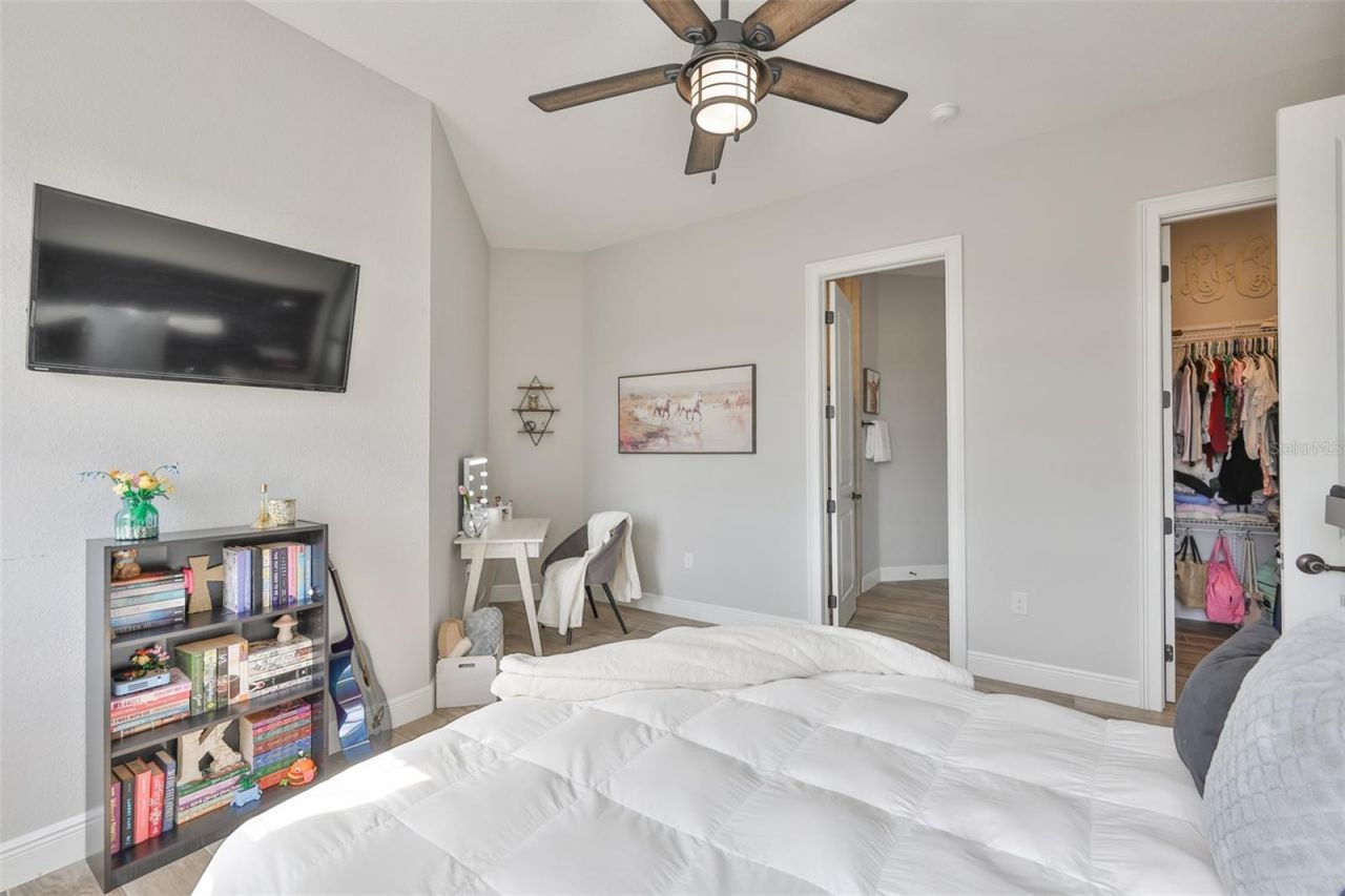 7510 Lithia Pinecrest Road, Lithia, FL 33547 Photo