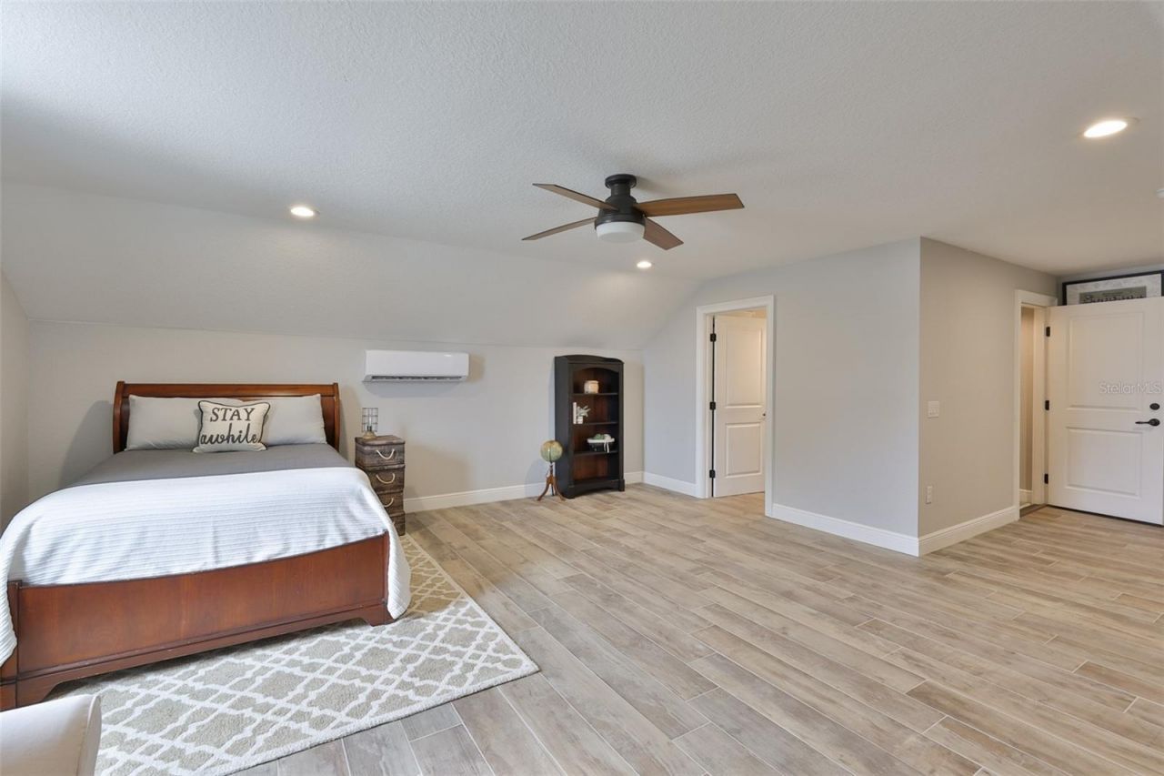 7510 Lithia Pinecrest Road, Lithia, FL 33547 Photo