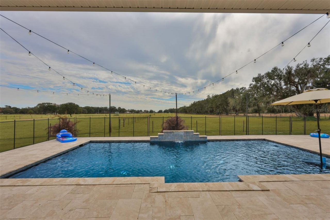 7510 Lithia Pinecrest Road, Lithia, FL 33547 Photo