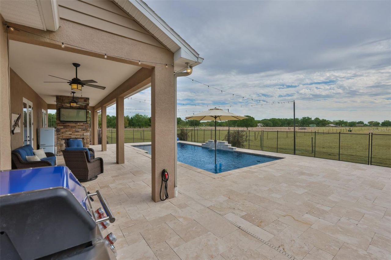 7510 Lithia Pinecrest Road, Lithia, FL 33547 Photo