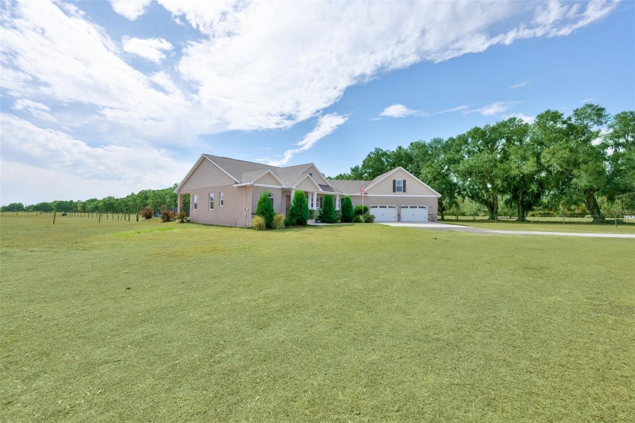 7510 Lithia Pinecrest Road, Lithia, FL 33547 Photo