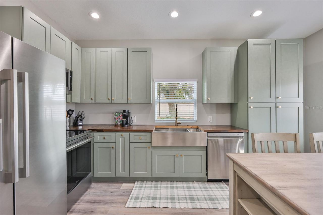 7510 Lithia Pinecrest Road, Lithia, FL 33547 Photo