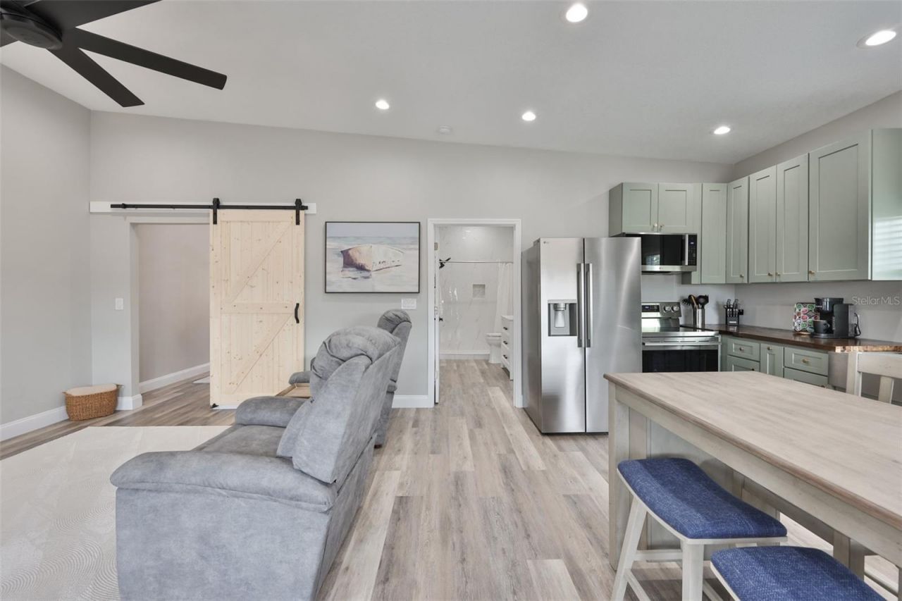 7510 Lithia Pinecrest Road, Lithia, FL 33547 Photo