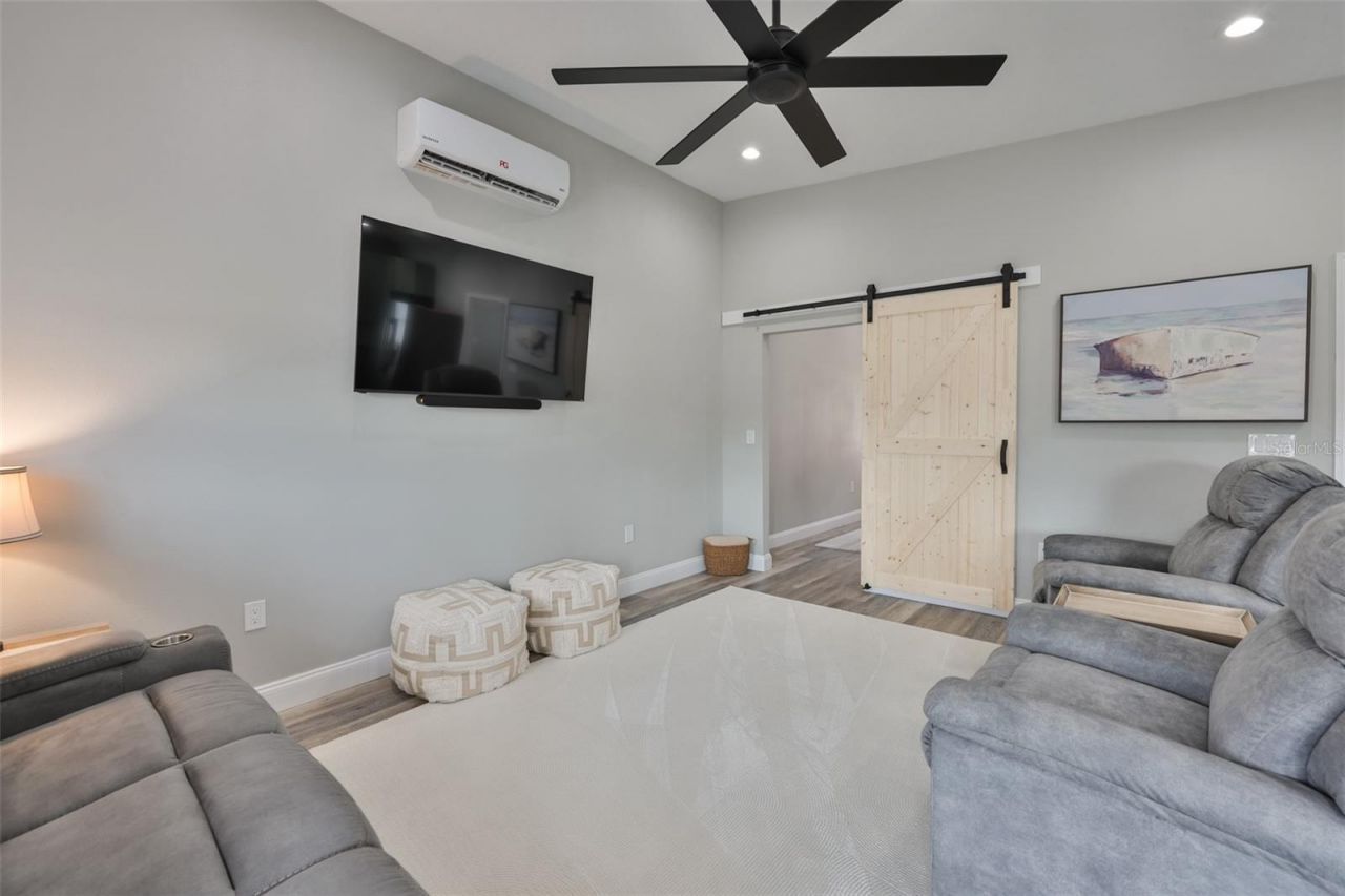 7510 Lithia Pinecrest Road, Lithia, FL 33547 Photo