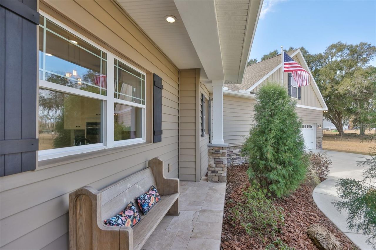 7510 Lithia Pinecrest Road, Lithia, FL 33547 Photo