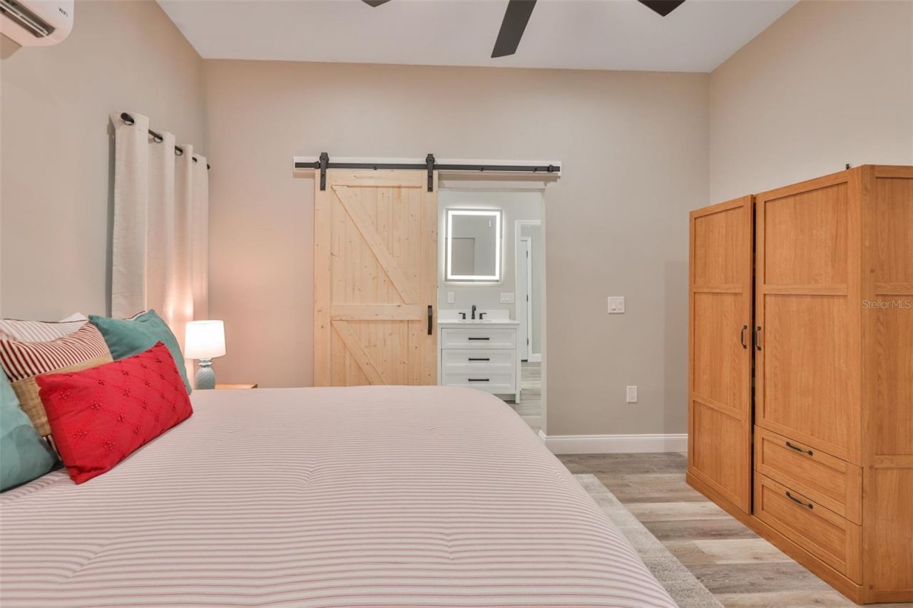 7510 Lithia Pinecrest Road, Lithia, FL 33547 Photo