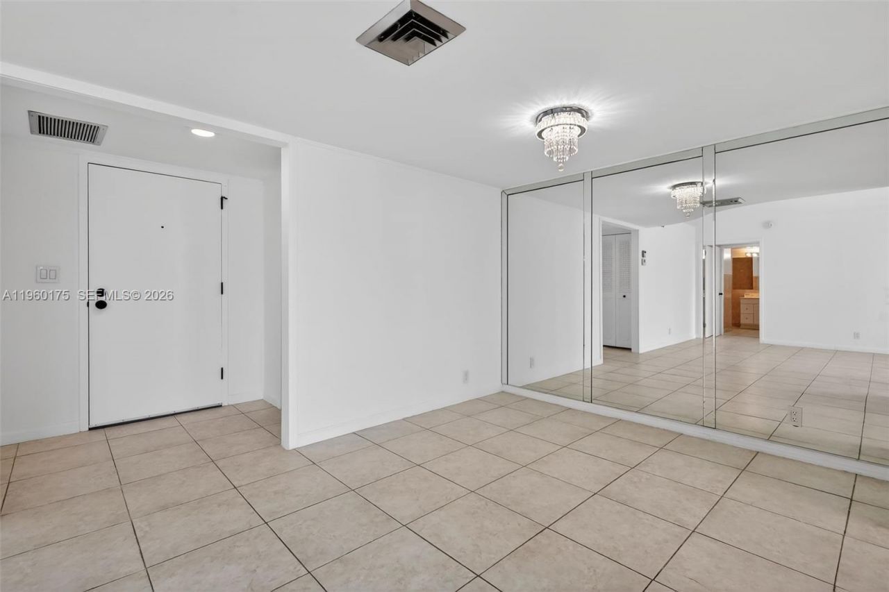 100 Golden Isles Dr, Unit 406, Hallandale Beach, FL 33009 Photo