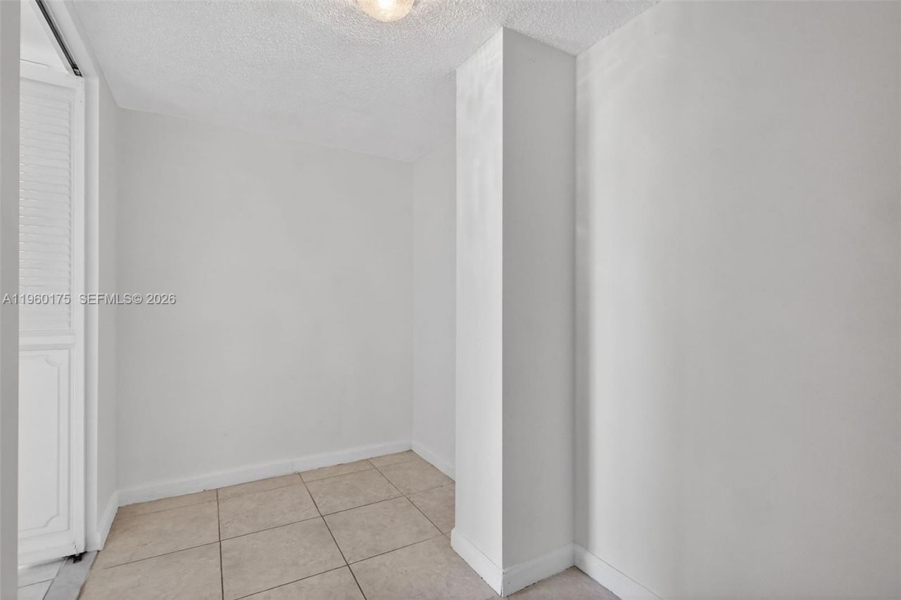 100 Golden Isles Dr, Unit 406, Hallandale Beach, FL 33009 Photo