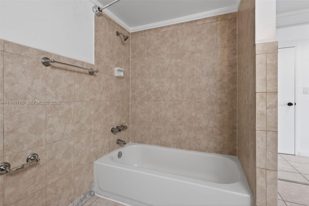 100 Golden Isles Dr, Unit 406, Hallandale Beach, FL 33009 Photo