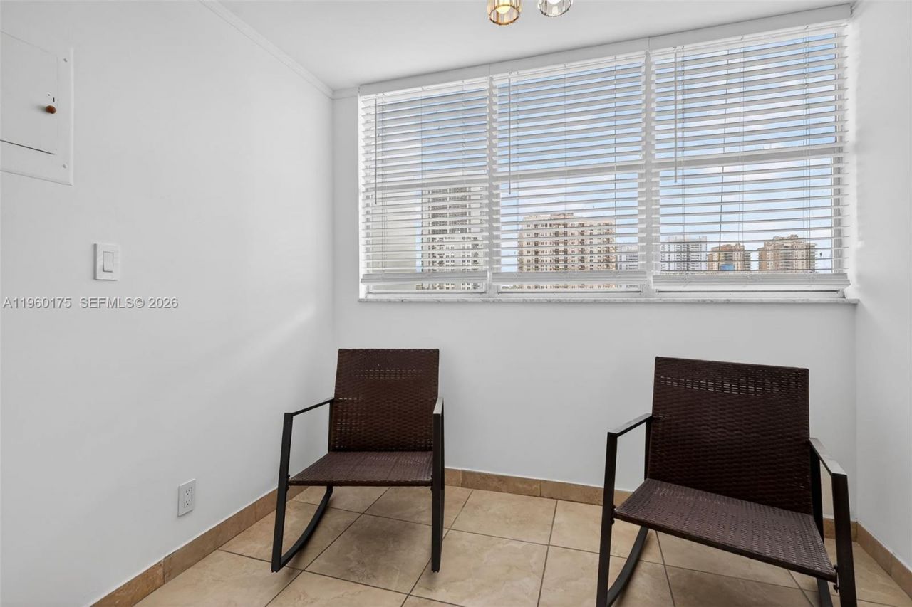 100 Golden Isles Dr, Unit 406, Hallandale Beach, FL 33009 Photo