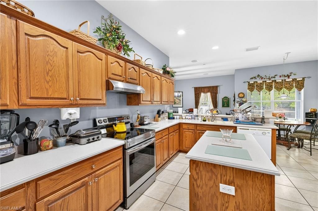 816 Palmetto Ave , Lehigh Acres, FL 33972 Photo