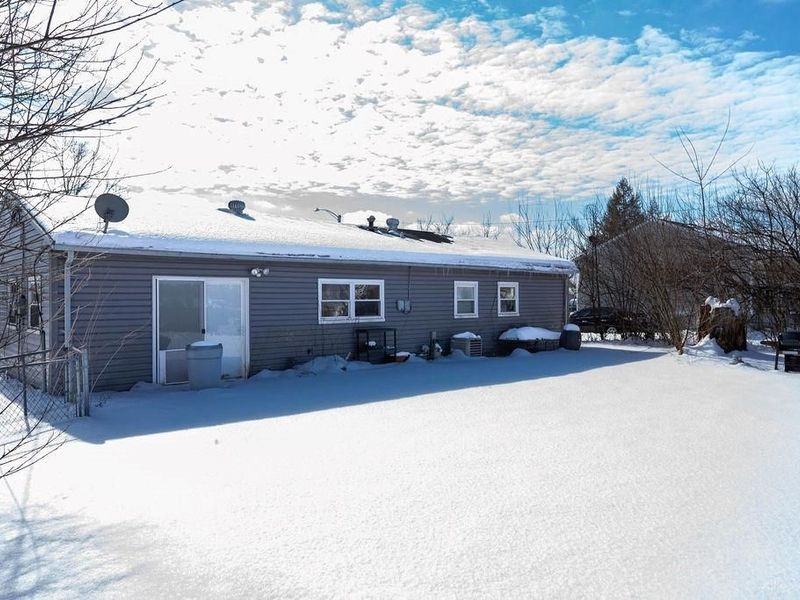 1122 Chalet Avenue, New Carlisle, OH 45344 Photo 3